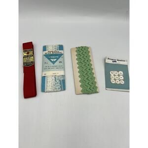 4 Packages Of Vintage Sewing Items Buttons, Lace, Elastic And Grips Grain NOS